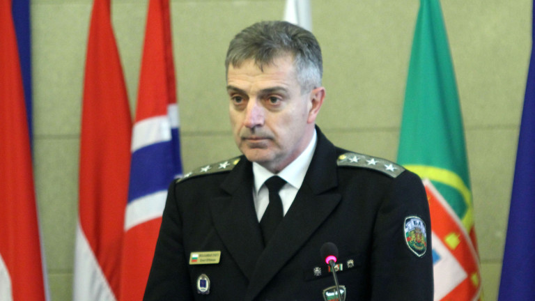 Началникът на отбраната адмирал Емил Ефтимов остава оптимист за осъществяването