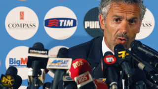 Донадони: Интер и Милан са с равни шансове за титлата