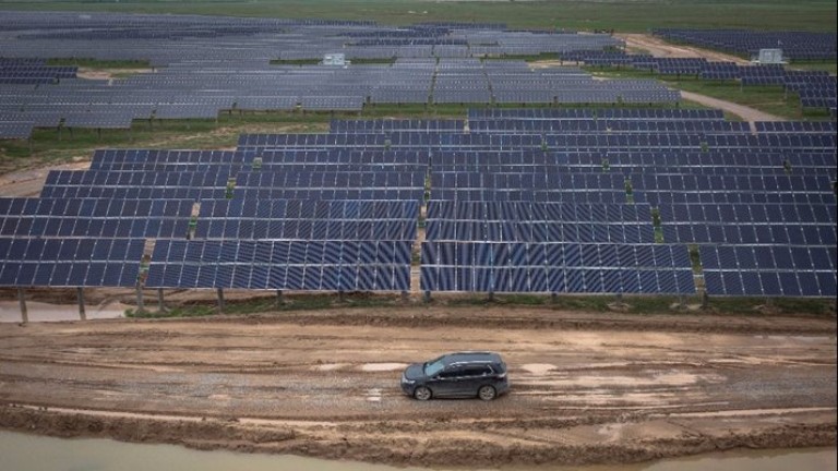 Автомобилна компания сключи най-голямата сделка за закупуване на зелена енергия във Франция