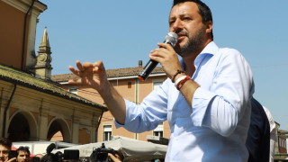 Националистическият алианс на италианския крайнодесен лидер Матео Салвини в Европейския