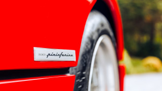 Какво налага делистване на компанията зад дизайна на Ferrari от фондовата борса в Милано?