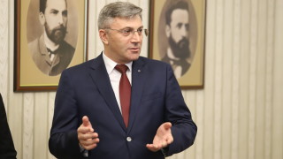 За да бъде променена формулата по която се конструират процесите