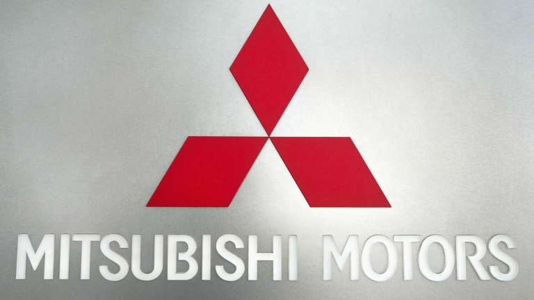 Оставки валят в Mitsubishi след скандала