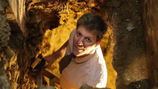 Англичанинът Колин Фърз е доста популярен ютюбър а съдържанието което