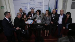 Хасковски пенсионери искат преизчисляване на пенсиите Пенсионерите са инициирали подписка и