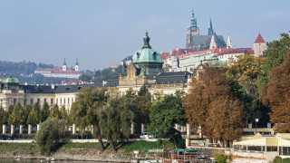 Три големи банки в Чехия Creditas UniCredit Bank и
