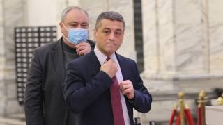 Румен Радев да оправдае левите гласове с вето, зове Красимир Янков