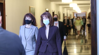 Тази Централна избирателна комисия трябва да започне с летящ старт