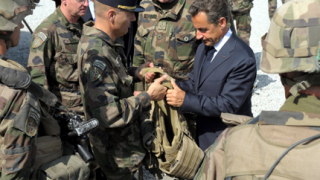 Саркози "си прибира" войниците от Афганистан 