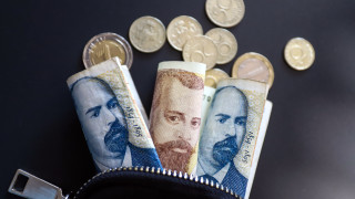 Минималната работна брутна заплата у нас от 1 януари се