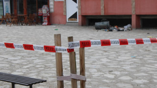 Лек автомобил се е забил в кафене закусвалня в