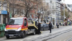 Четири автомобила се сбълскаха в центъра на София