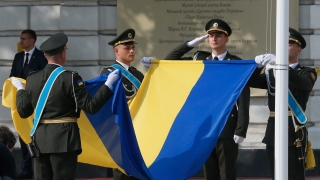 Украйна планира 5% от БВП за отбрана и сигурност за 2017 година