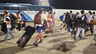 Група цивилни напуснаха Ивицата Газа през ГКПП Рафах към Египет
