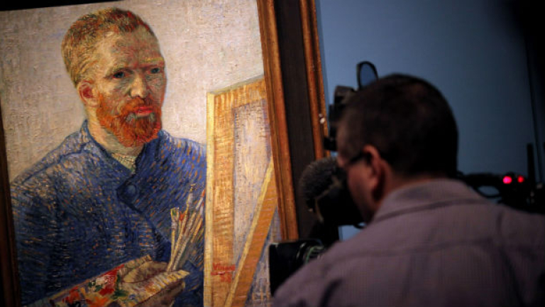 Защо Ван Гог си реже ухото?