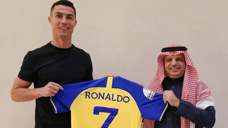 Кристиано Роналдо беше официално представен като ново попълнение на Ал-Насър. Португалската