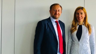 Ангелкова обсъди нови туристически обекти в Брюксел