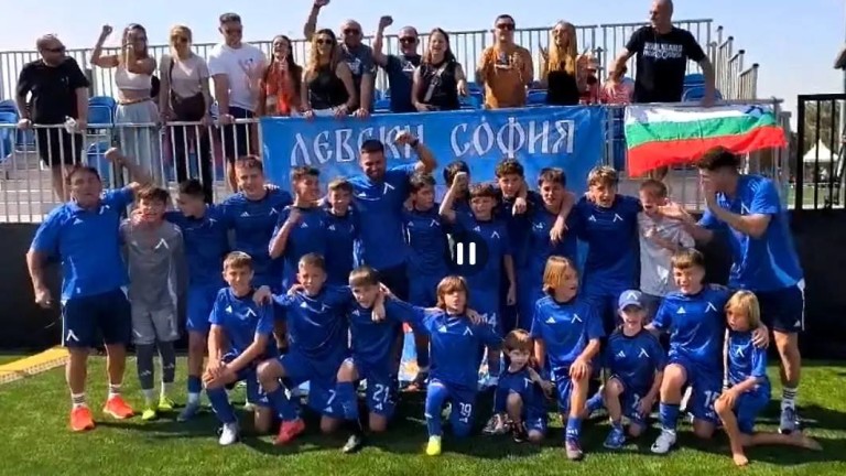 Децата на Левски на полуфинал в Дубай, играят с Байерн Мюнхен