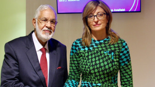 Вицепремиерът и външен министър Екатерина Захариева разговаря в Брюксел със