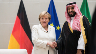 Меркел решена да върне доверието на народа си 
