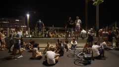 Протестите в Сърбия продължават с улични блокади 