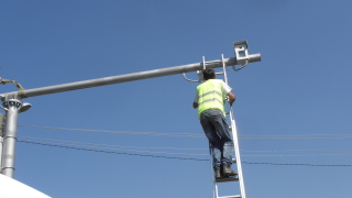 Институциите не спазват неприкосновеността на личните данни Тази позиция изявяват