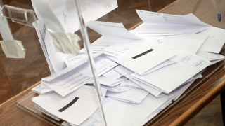 Избиратели гласували по два пъти в различни секции в Дупница 