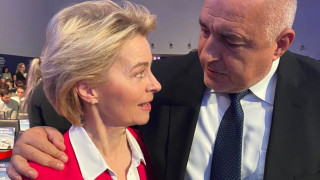 Премиерът Бойко Борисов разговаря с председателя на ЕК Урсула фон дер