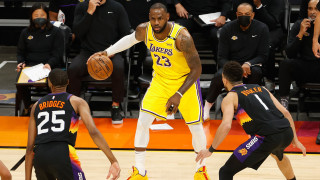 ЛА Лейкърс победи Финикс със 109 85 у дома Това бе