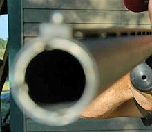 Простреляха мъж с незаконна пушка край Разград