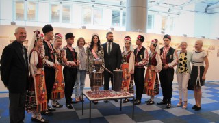 Европейският парламент в Брюксел се превръща в розоварна за етерично