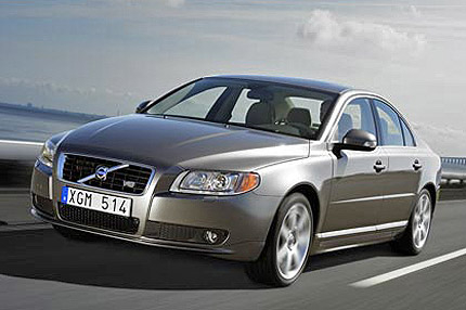 Volvo представи новото S80