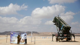 Израел удари с ракети "научен военен обект" край Дамаск