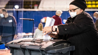 В Нидерландия започна тридневно гласуване на парламентарни избори които са