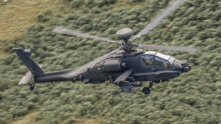 Британски щурмови Apache пристигнаха в Северна Македония 