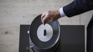 Парламентът на Германия одобри 156 милиарда евро допълнителен бюджет информира