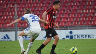 Полузащитникът на Локомотив Пловдив Парвиз Умарбаев пропусна дузпа при победата