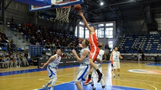 Берое мечтае да детронира Лукойл Академик