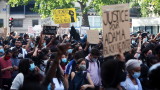  Сблъсъци на митинги в Париж 