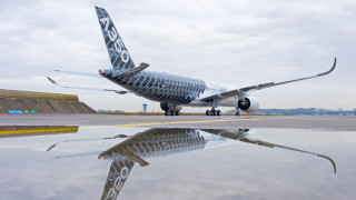 По стъпките на Boeing: Дефект приземи десетки самолети на Airbus