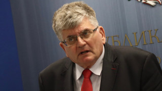 Прибързано и внезапно е решението да се преговаря с Украйна