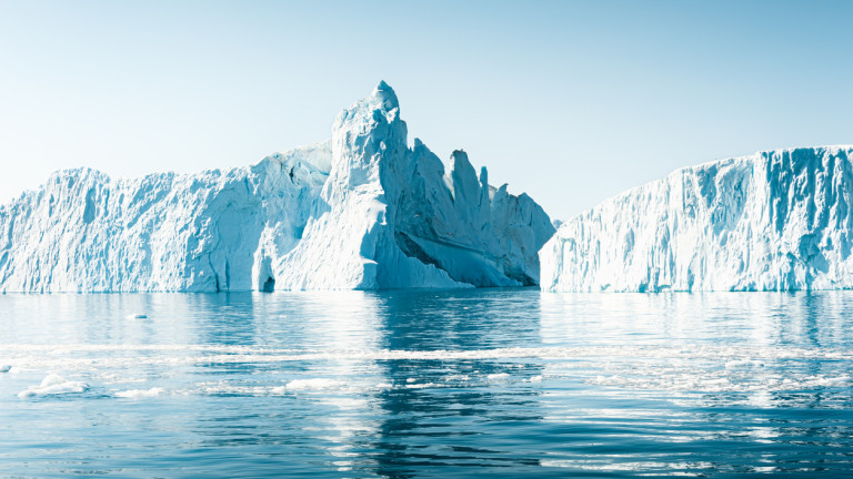 Когато чуем за айсберг, вероятно първо се сещаме за Титаник