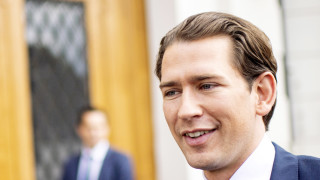 Австрийската народна партия на канцлера Себастиан Курц увеличава подкрепата си
