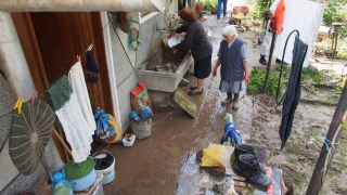 Десетки наводнени къщи и унищожена реколта в Карнобат и Константиново 