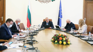 По най бързия начин РЗИ и личните лекари да ваксинират желаещите