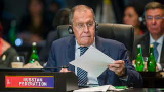 Западът буквално тласка Украйна да продължи войната която води срещу