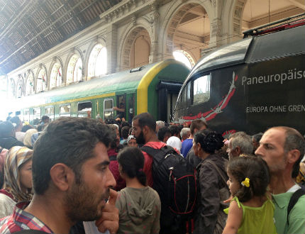 Не пътувайте с влак през Унгария и към Москва, призовава Външно 