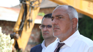 Премиерът Борисов изпрати министър Ананиев на финала за Купата на България