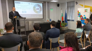 Президентът Румен Радев участва в официална церемония по подписване на