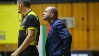 Изненада: Тити Папазов вече не е треньор на Левски Лукойл
